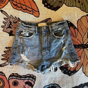 abercrombie and fitch the mom short high rise